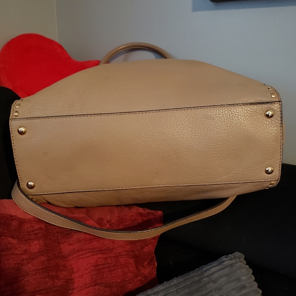 Michael Kors taupe leather gold studded Hamilton - Picture 5 of 10